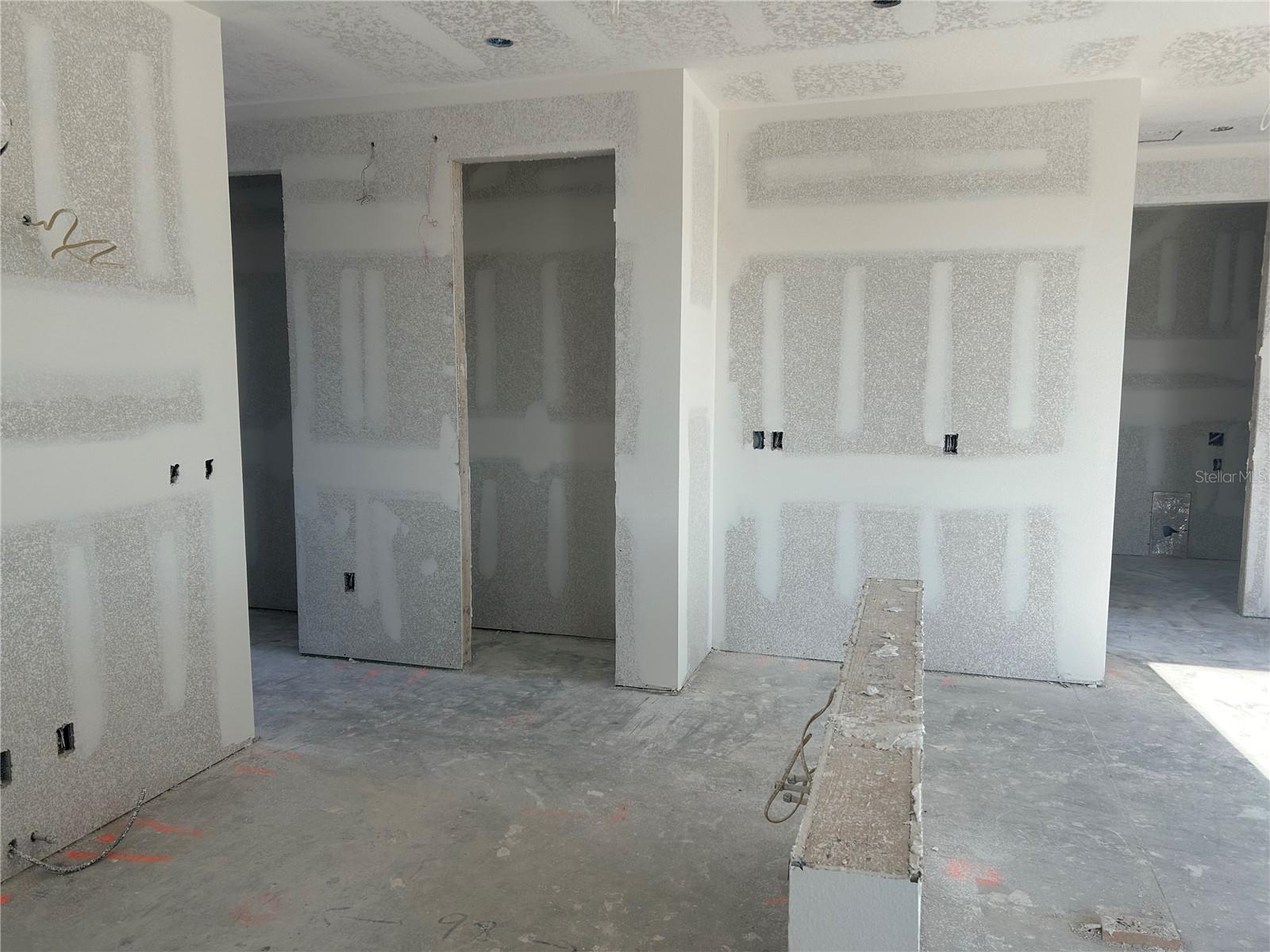 OAKFIELD TRAILS WEST - Residential