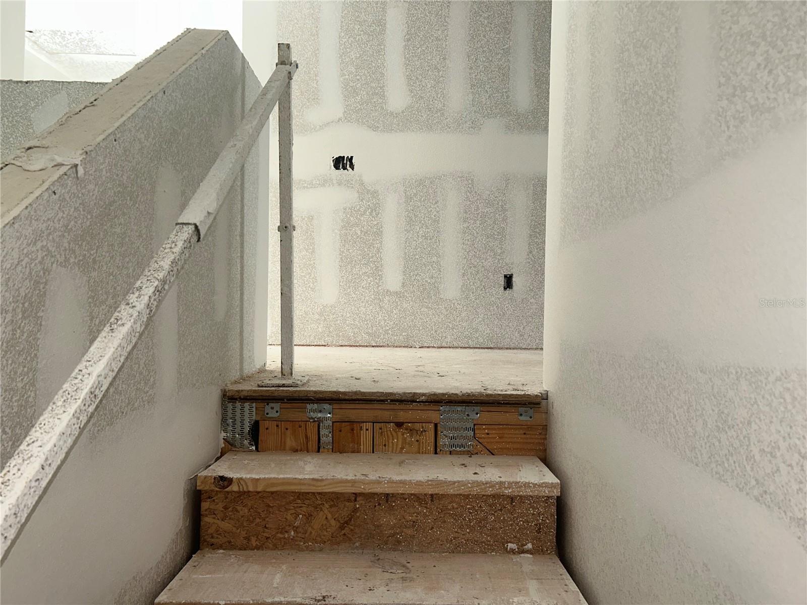 OAKFIELD TRAILS WEST - Residential