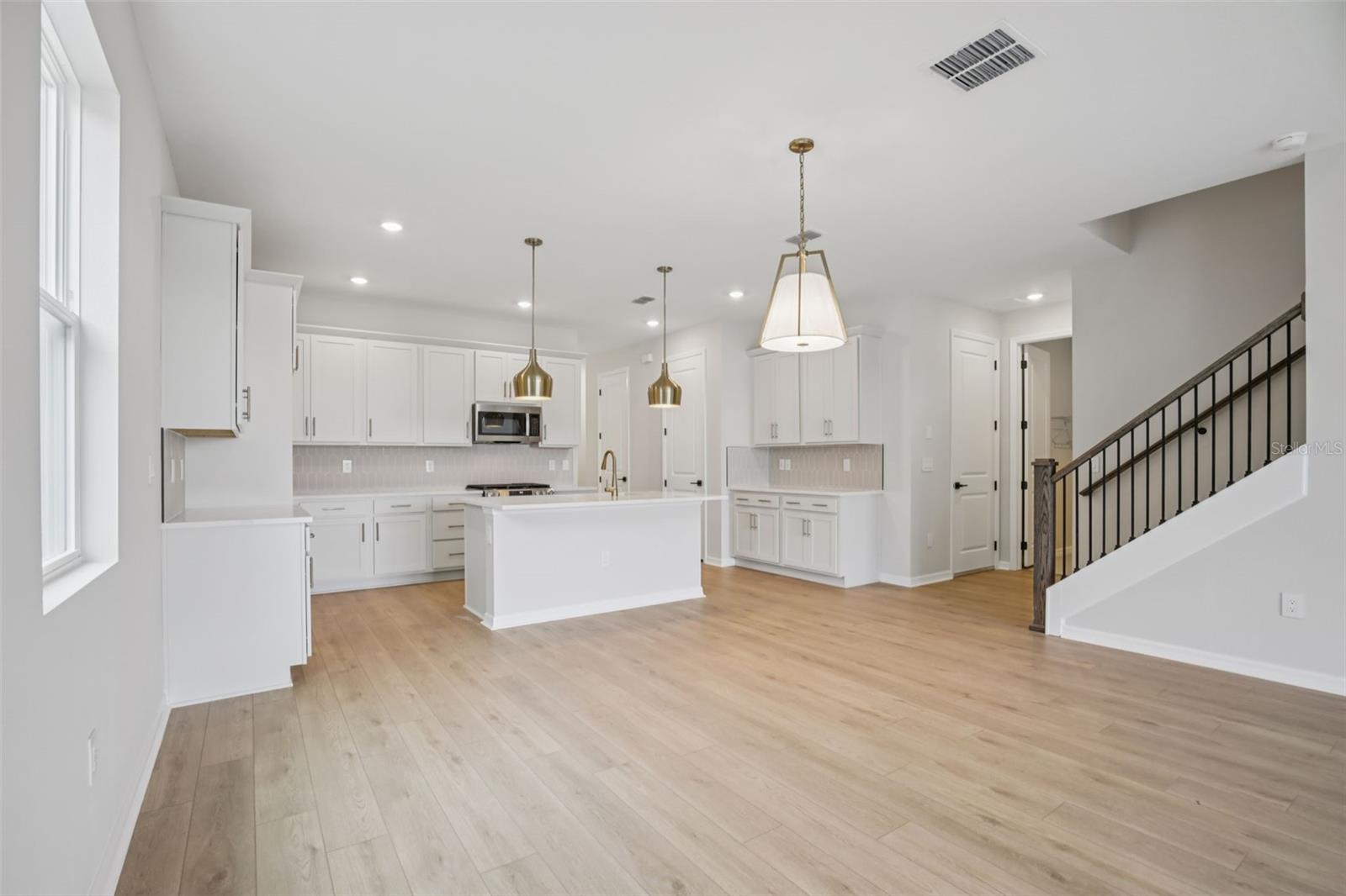 10167 HIDDEN HAMMOCK LOOP