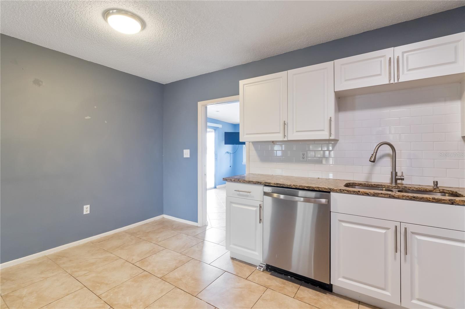 PORT CHARLOTTE SUB 41 - Residential Lease