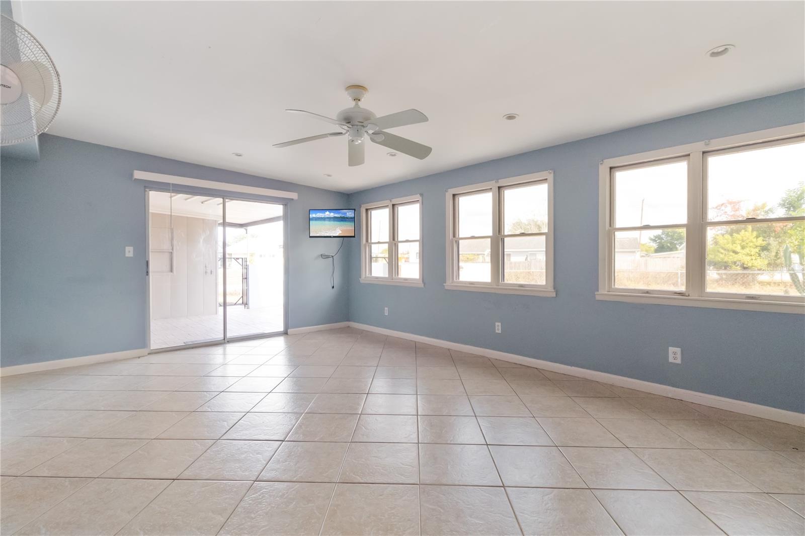 PORT CHARLOTTE SUB 41 - Residential Lease