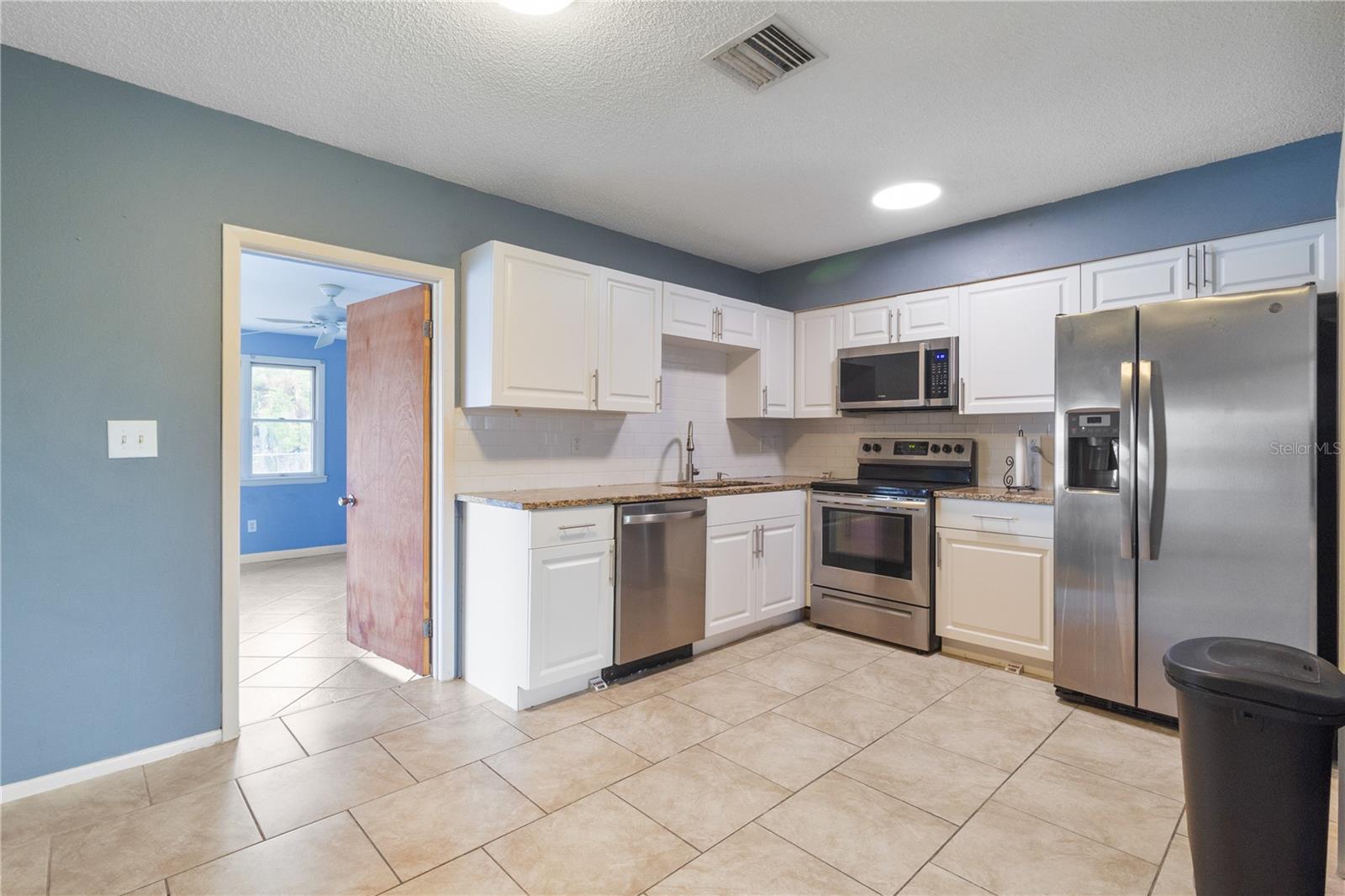 PORT CHARLOTTE SUB 41 - Residential Lease