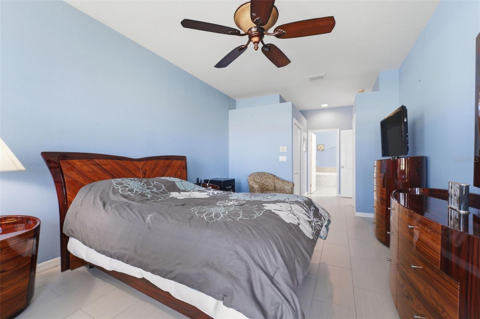 TALON BAY - Residential