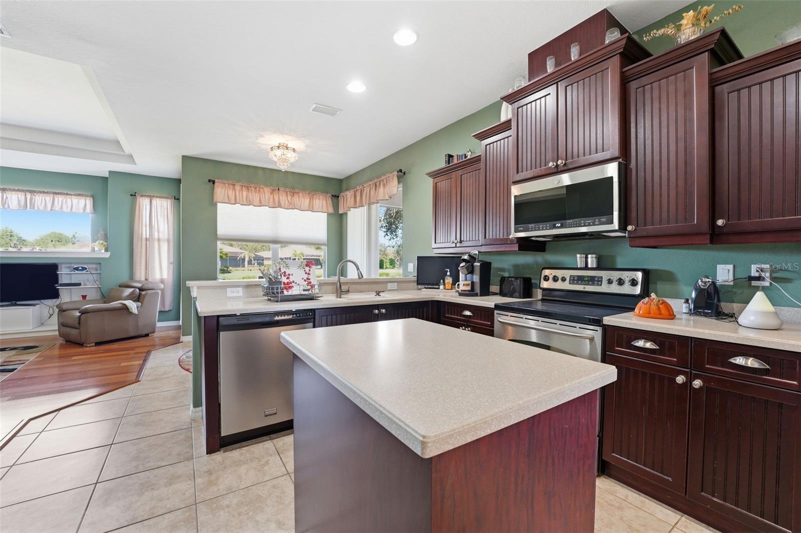 TALON BAY - Residential