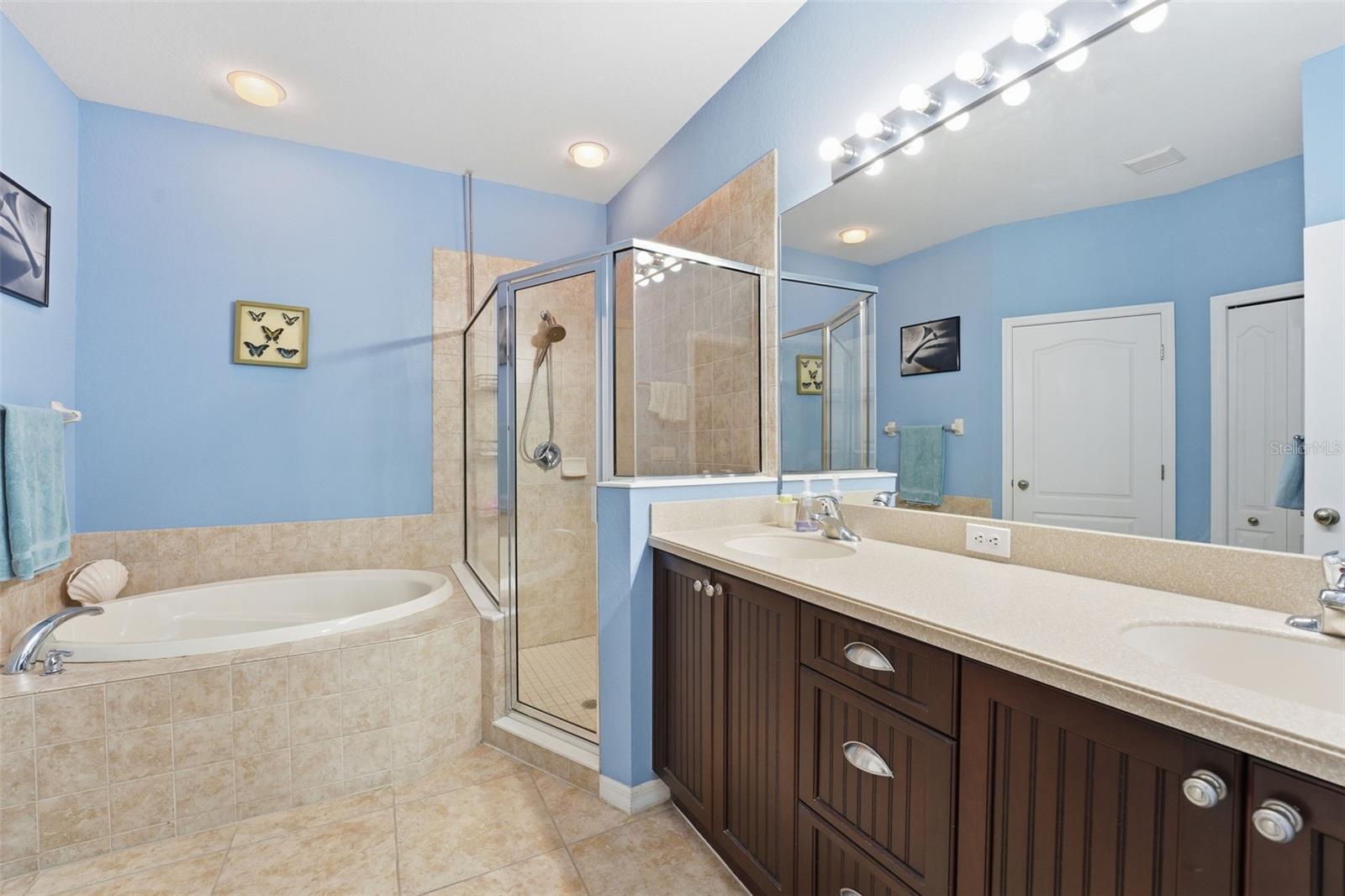 TALON BAY - Residential