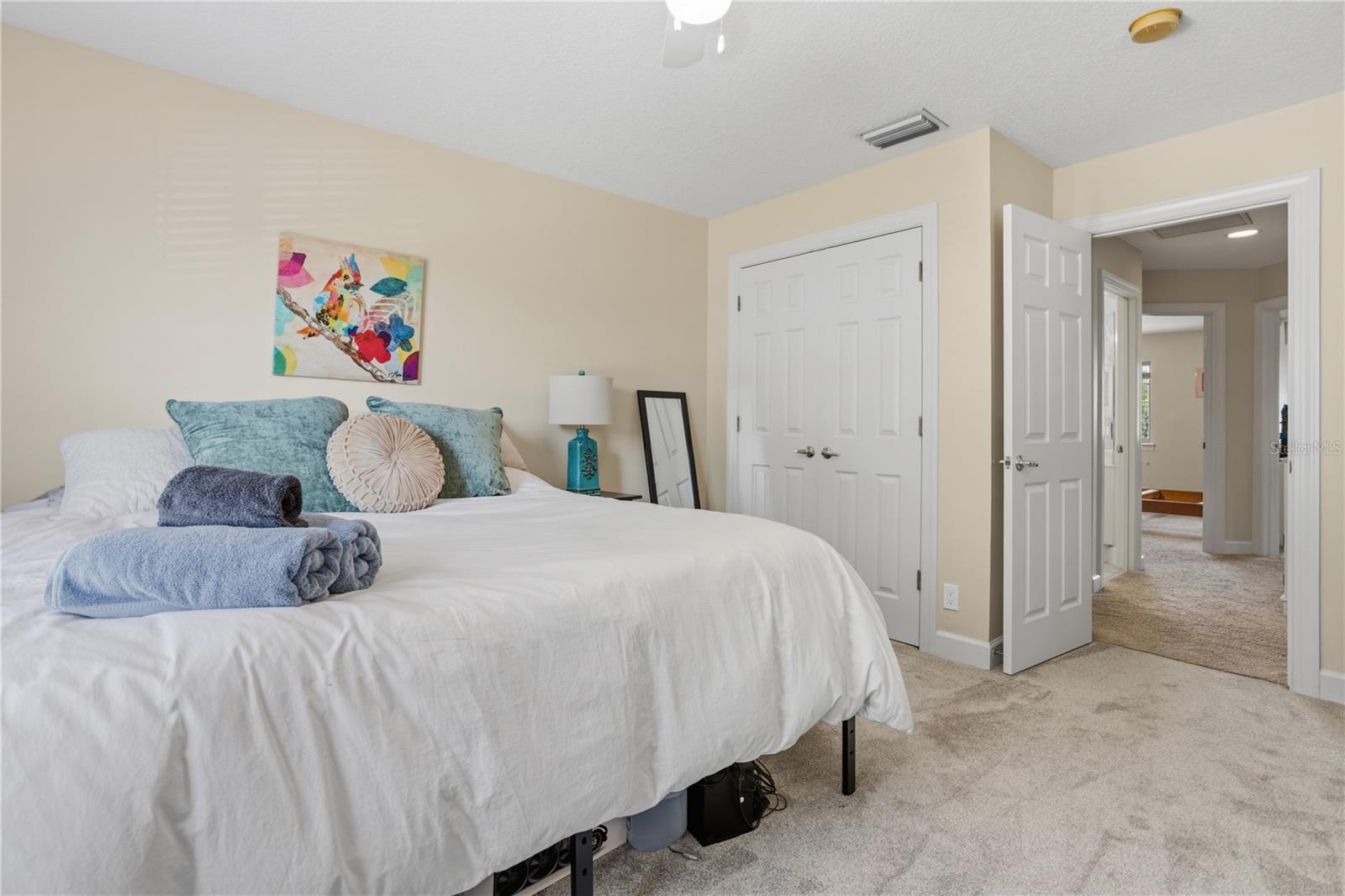 WINDSOR HILL - Residential
