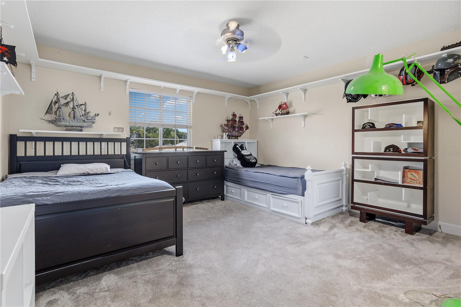 WINDSOR HILL - Residential