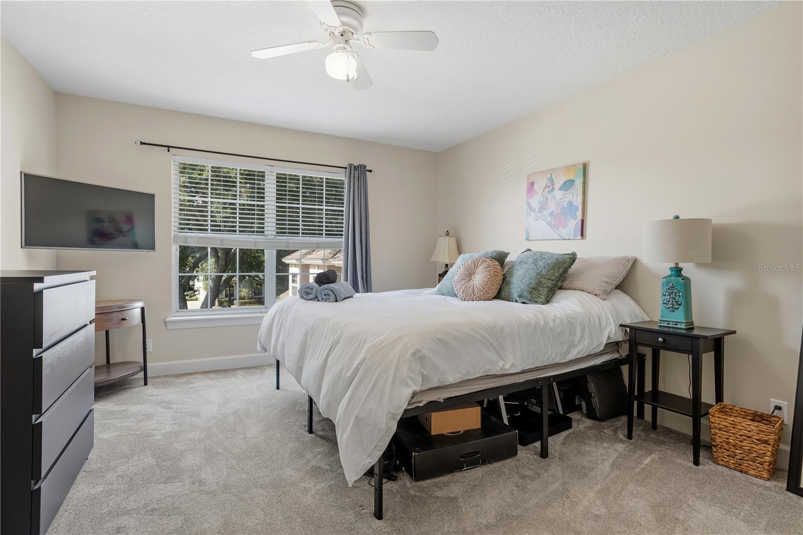 WINDSOR HILL - Residential