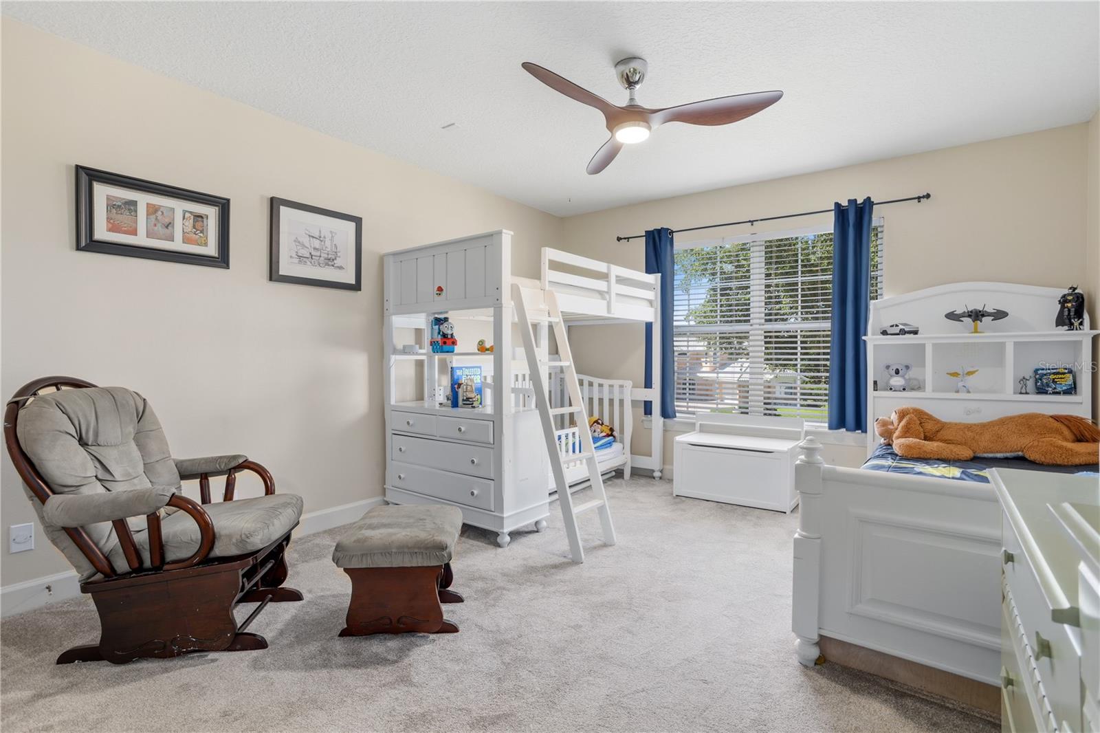 WINDSOR HILL - Residential