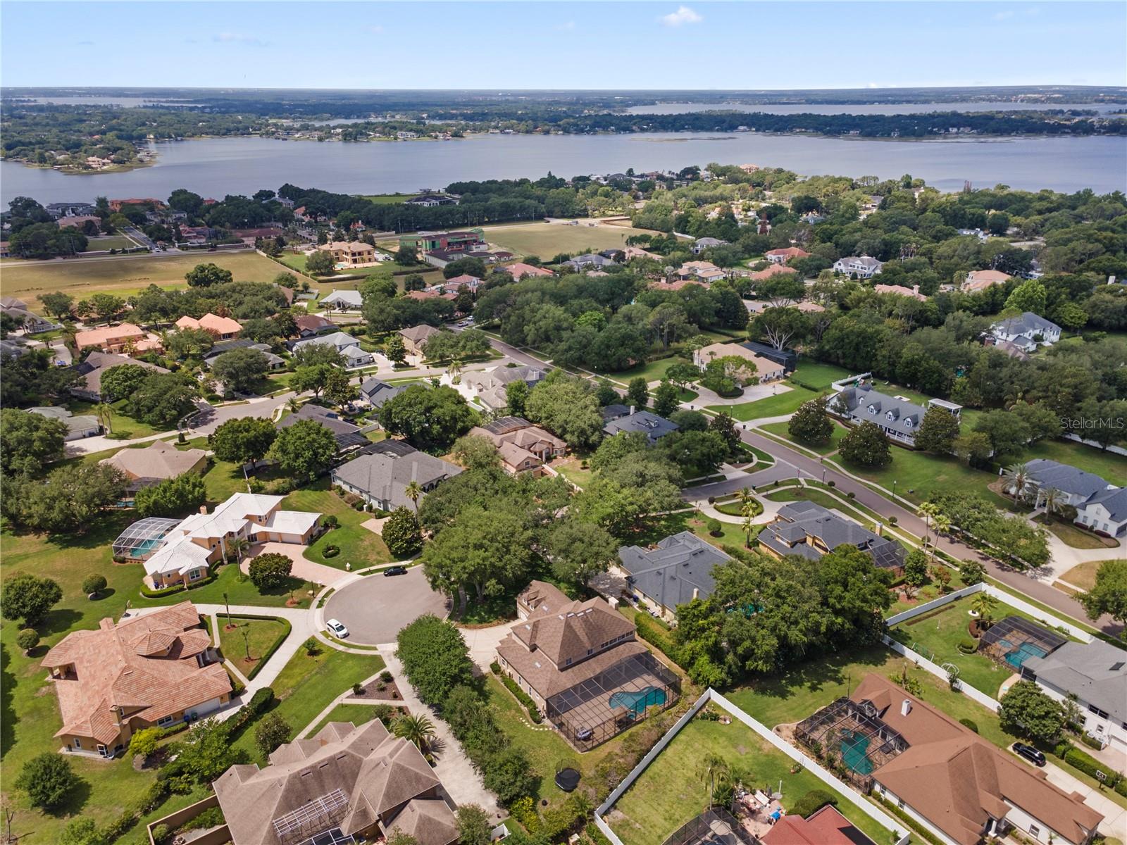 WINDSOR HILL - Residential