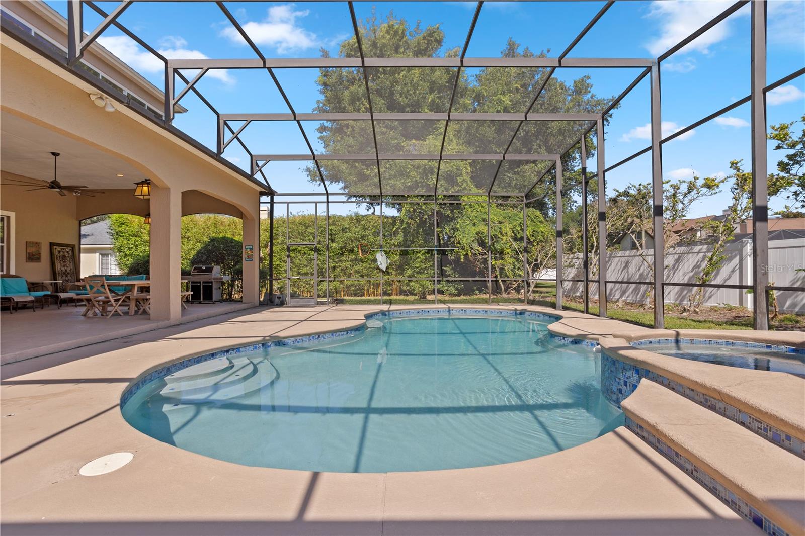 WINDSOR HILL - Residential