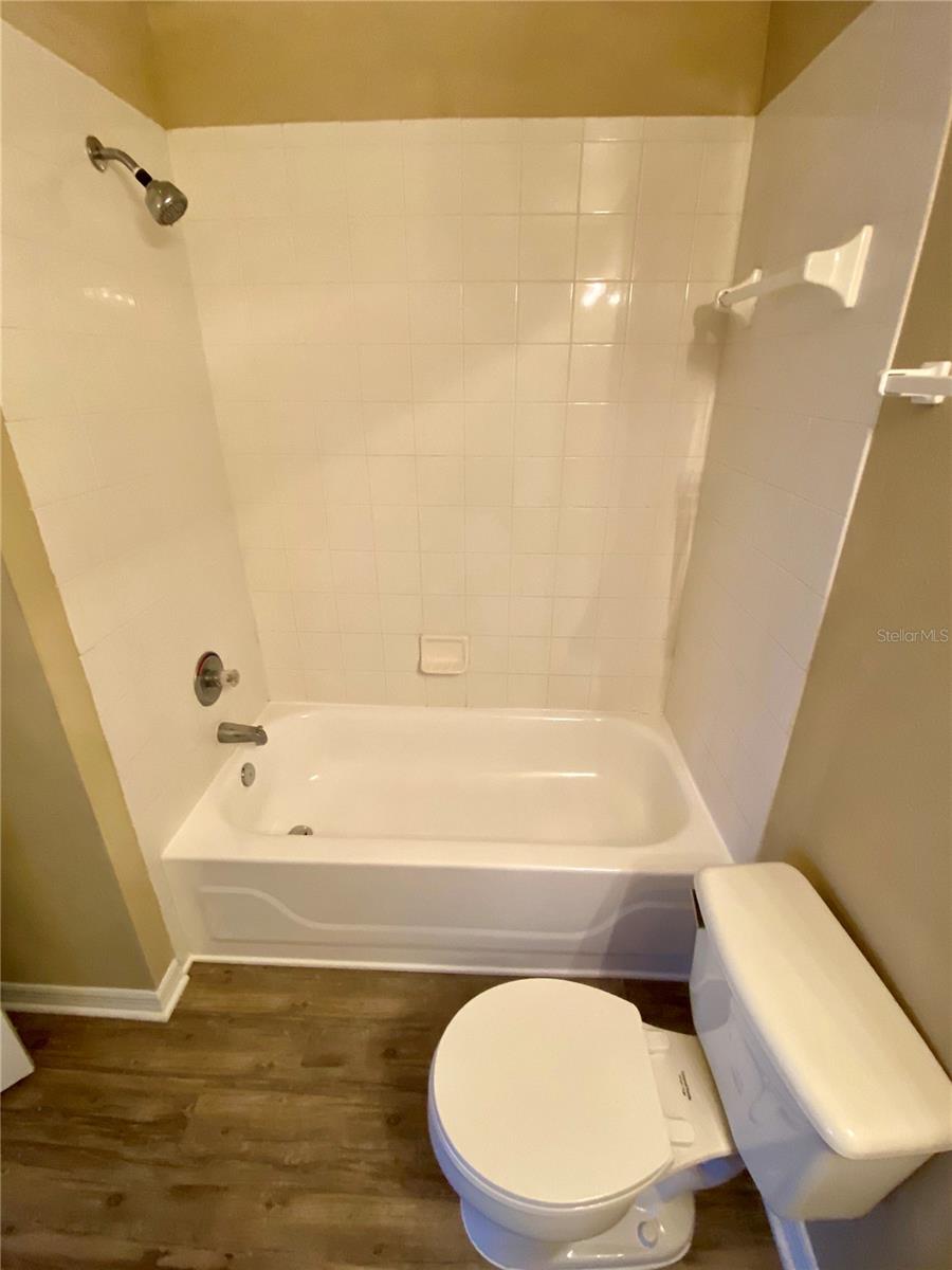 VILLAS AT LAKESIDE - Residential Lease