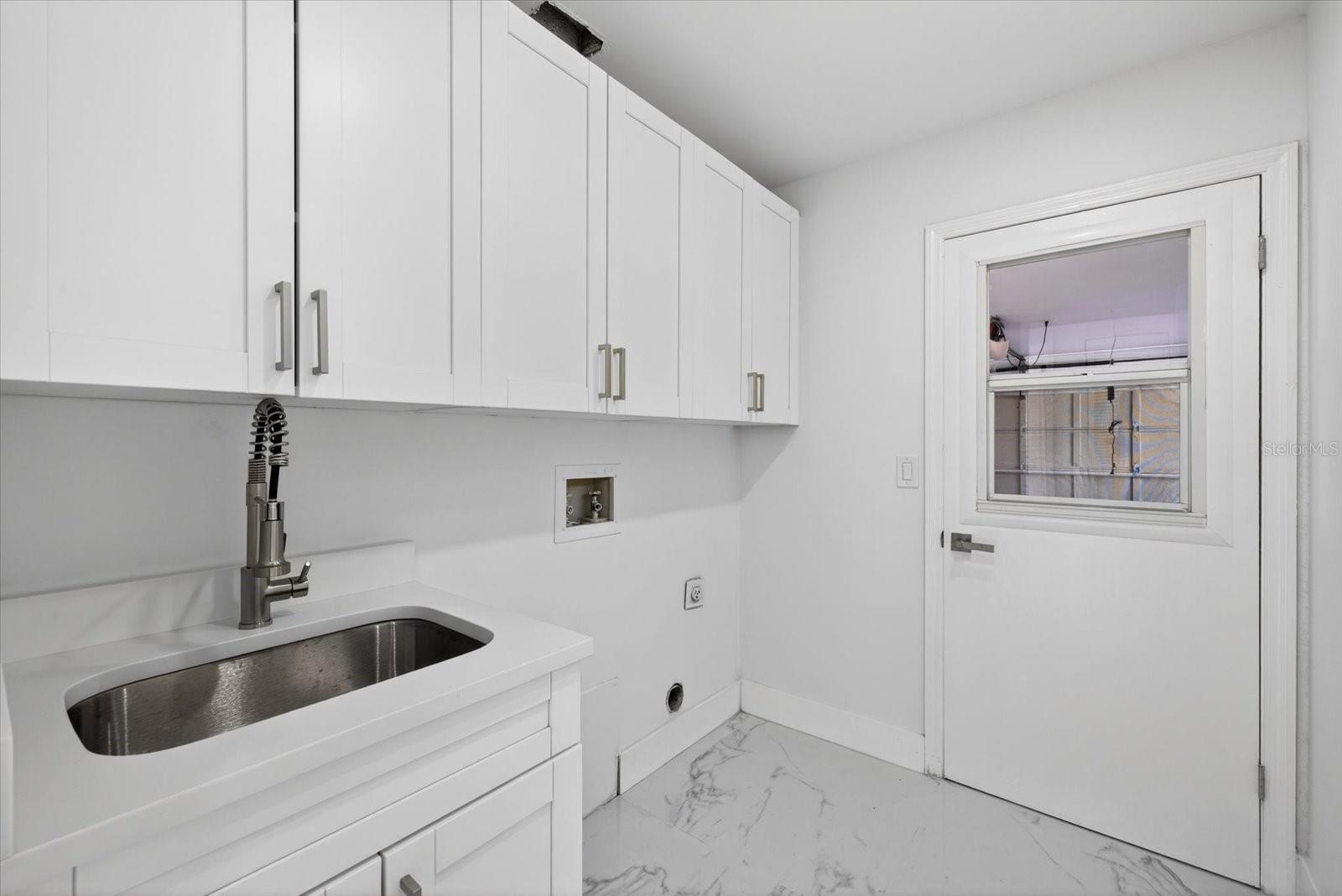 FOREST OAKS - Residential