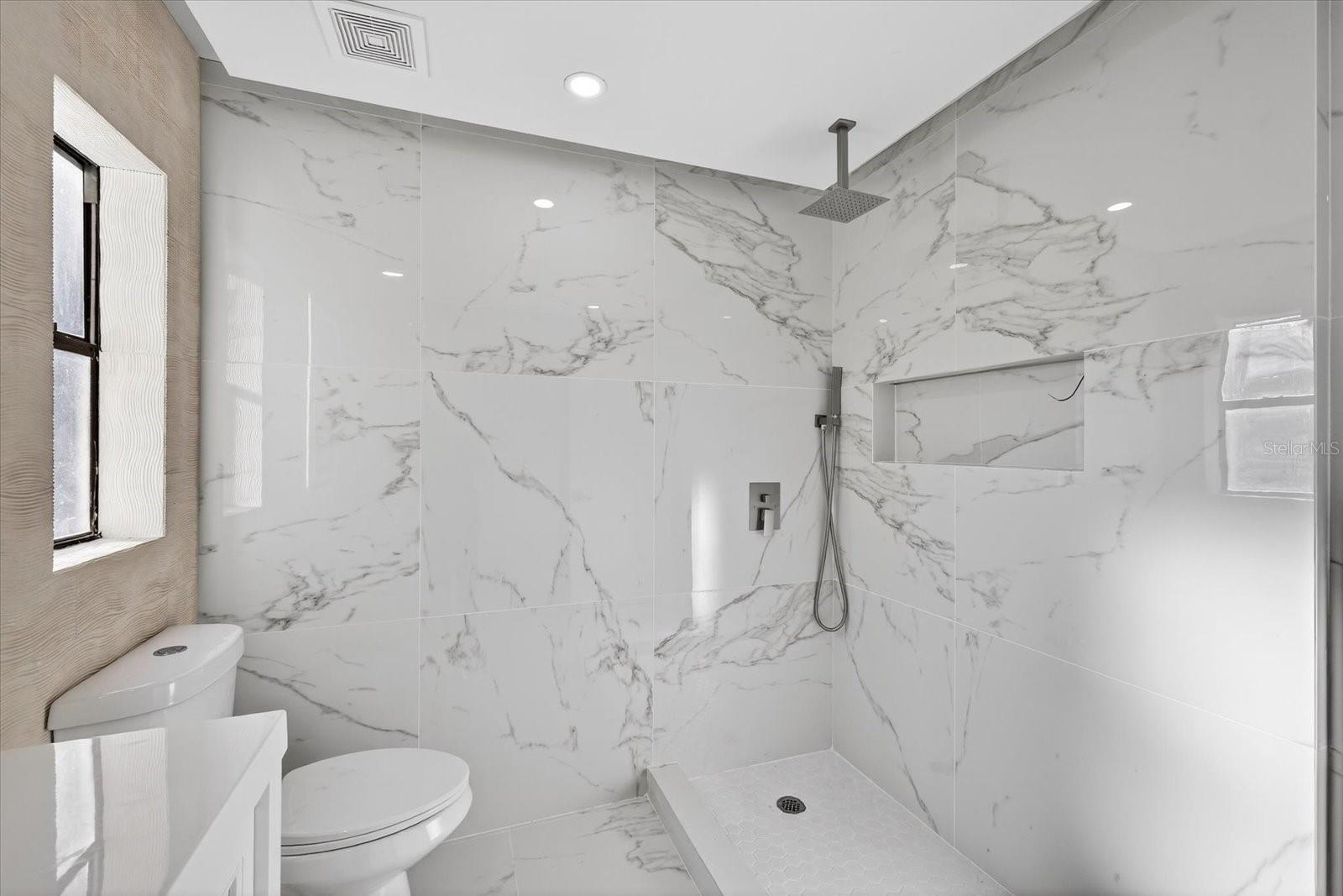 FOREST OAKS - Residential