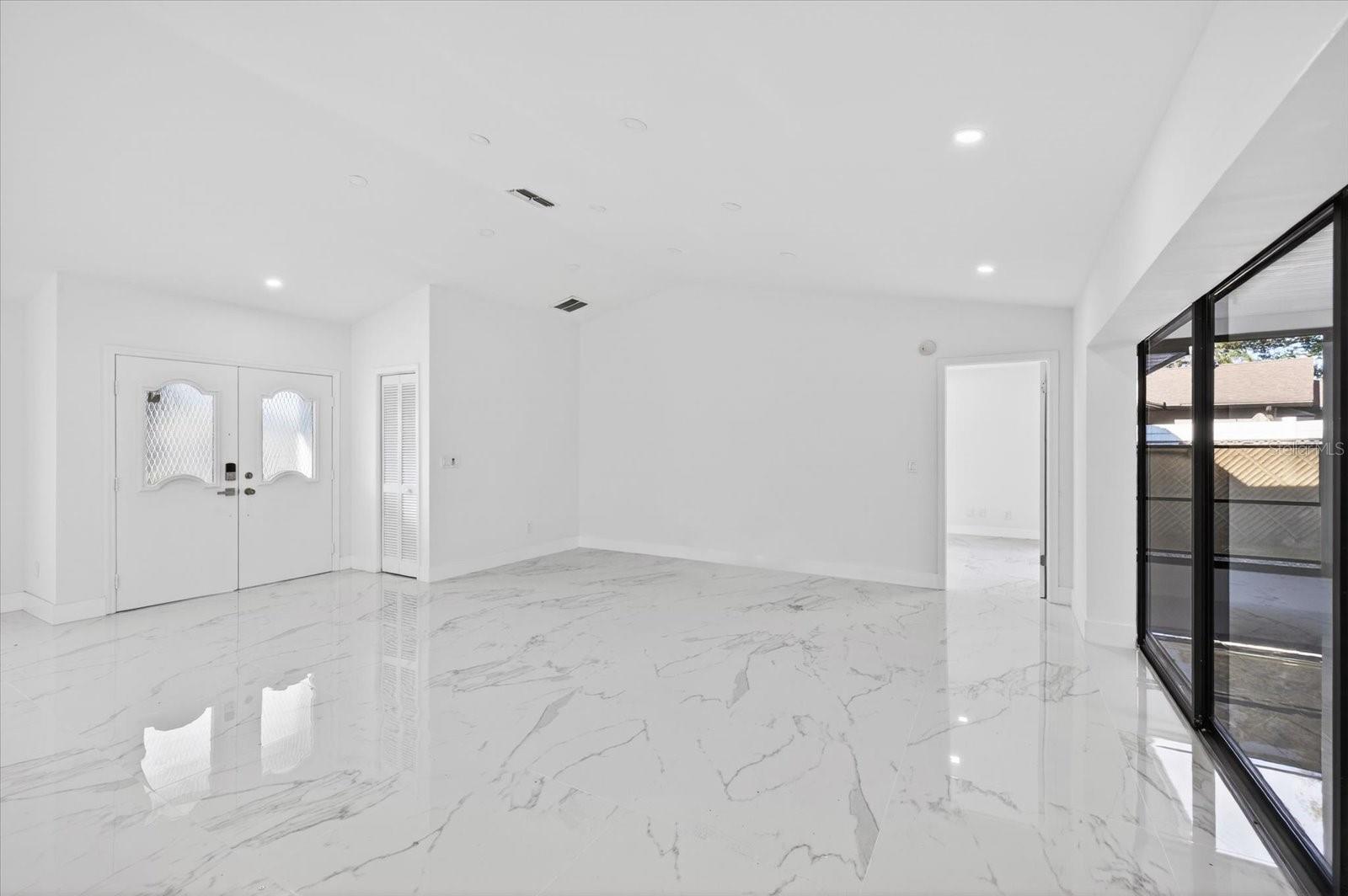 FOREST OAKS - Residential