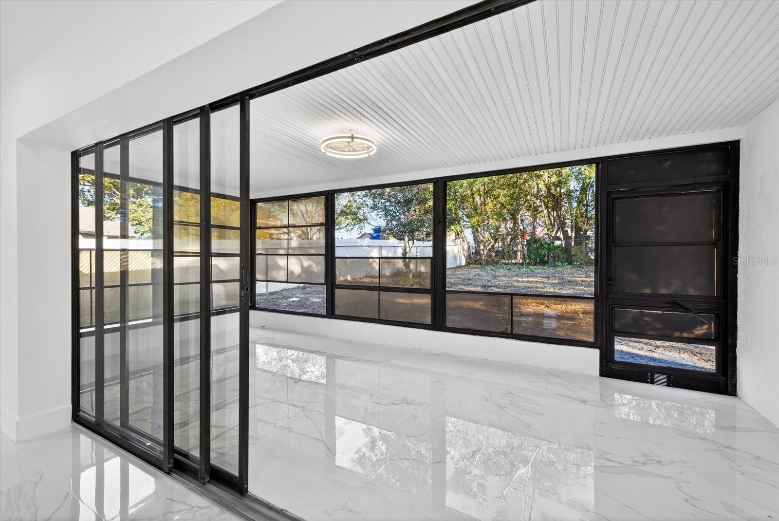 FOREST OAKS - Residential