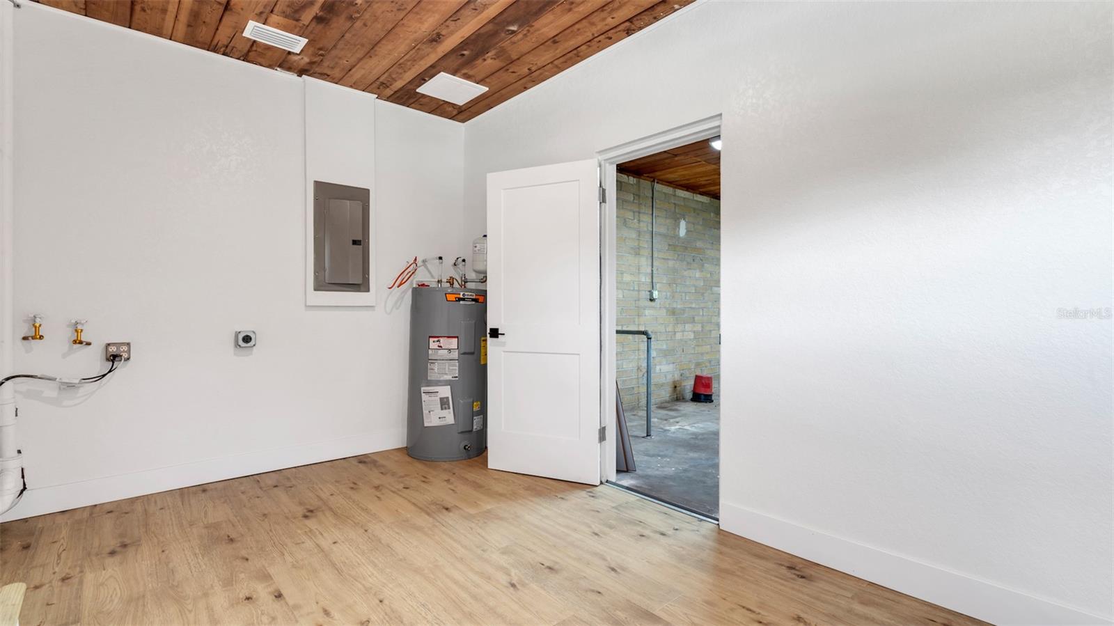 MAYFAIR SUB - Residential Lease