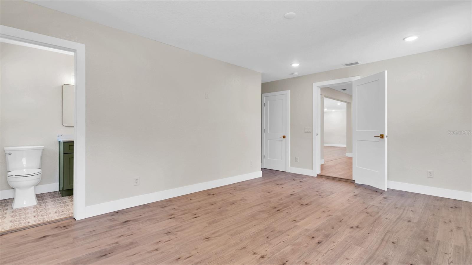 MAYFAIR SUB - Residential Lease