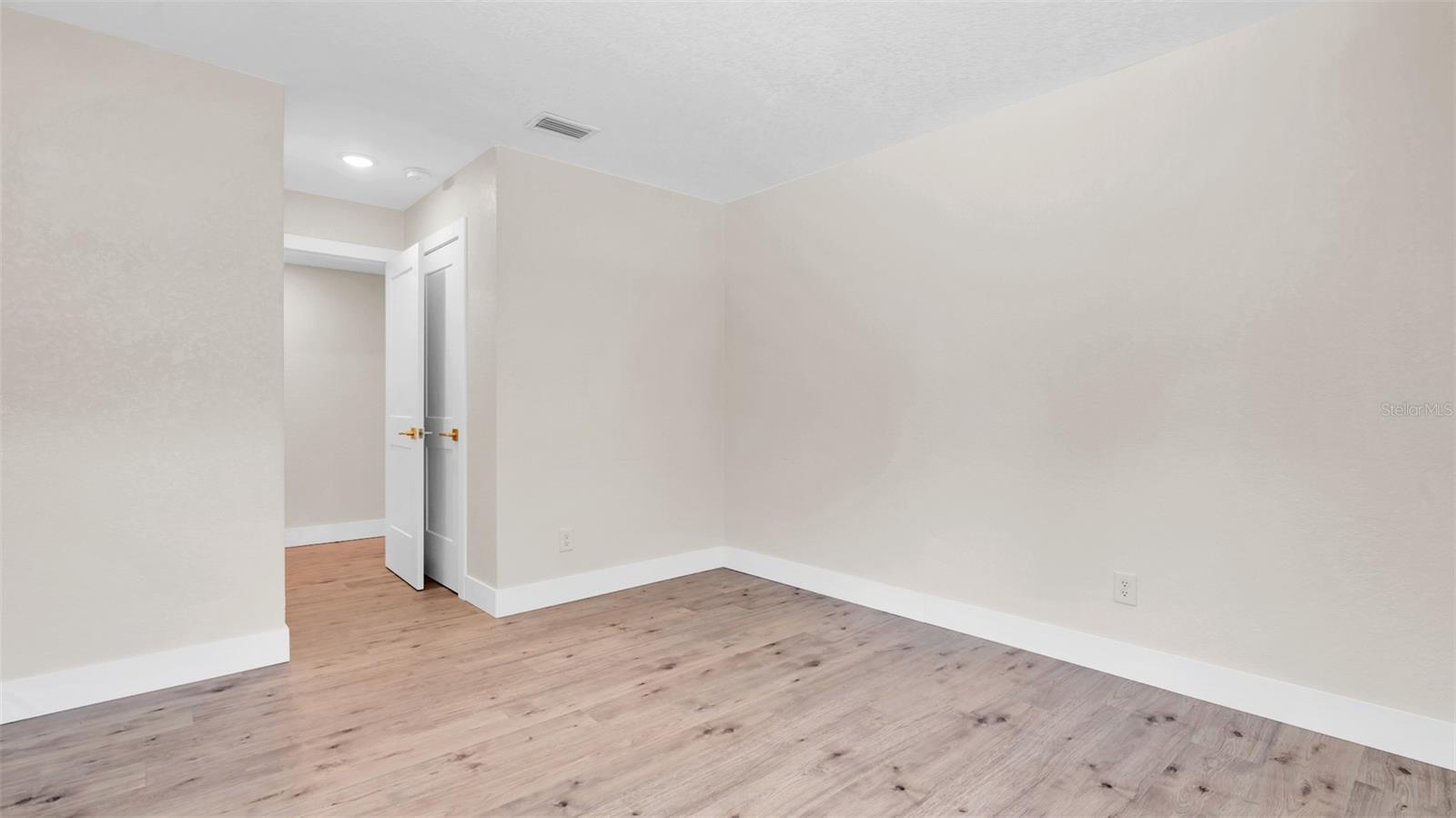 MAYFAIR SUB - Residential Lease