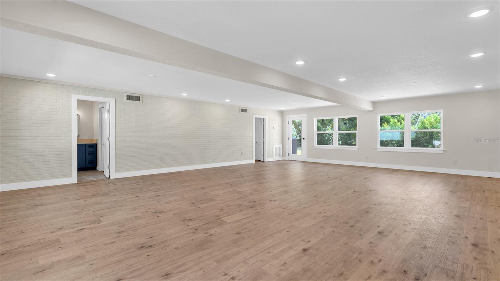 MAYFAIR SUB - Residential Lease