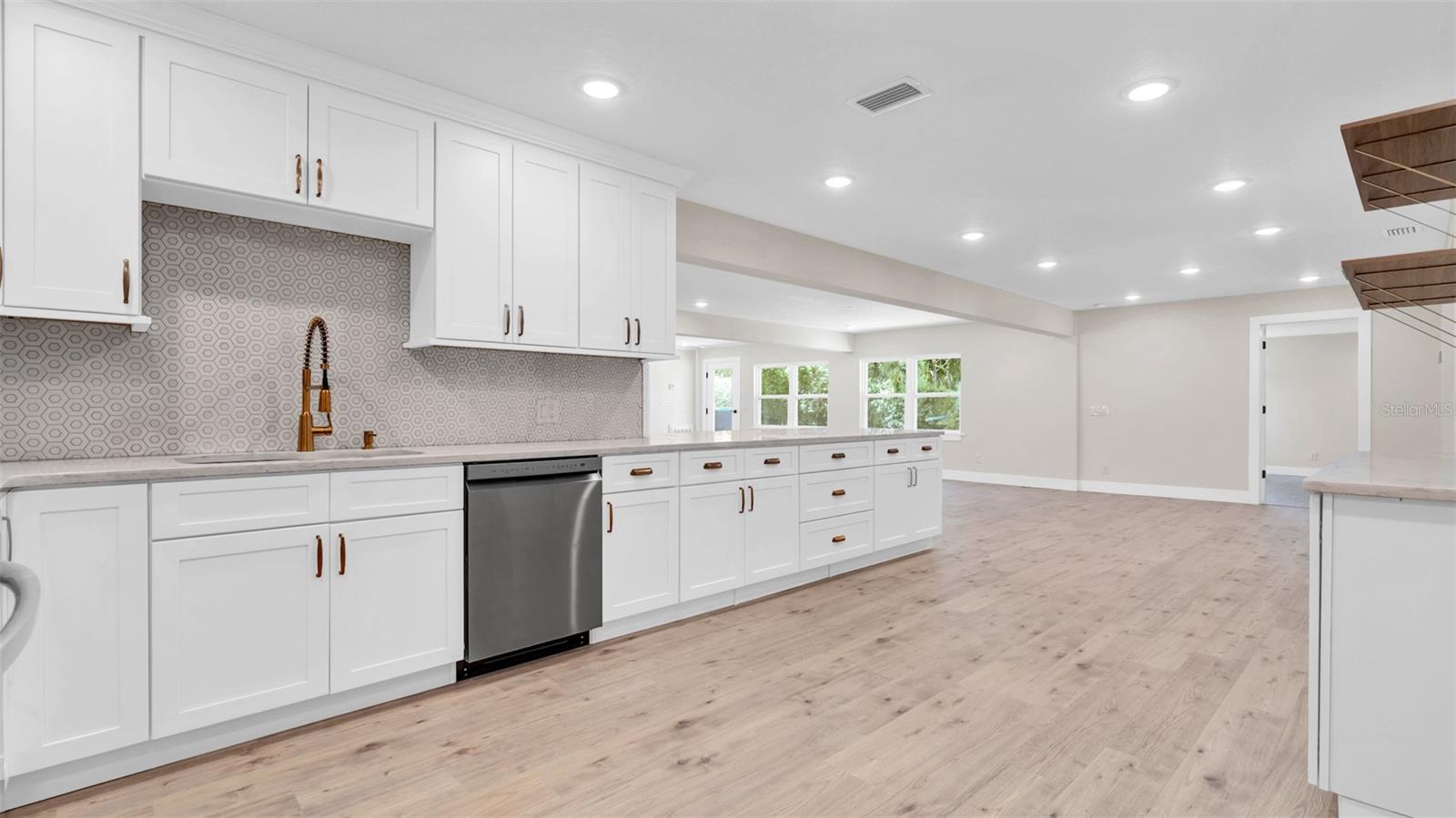 MAYFAIR SUB - Residential Lease