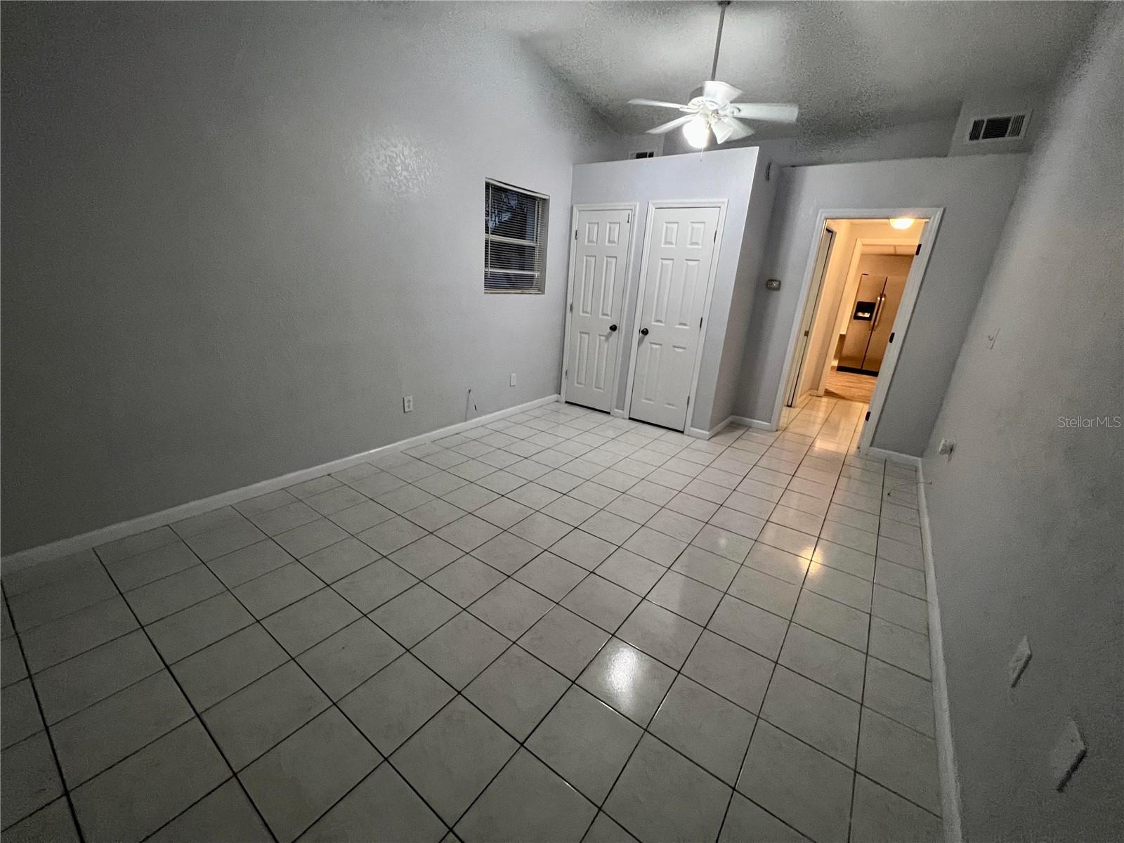 BAYOU MANOR - Residential Lease