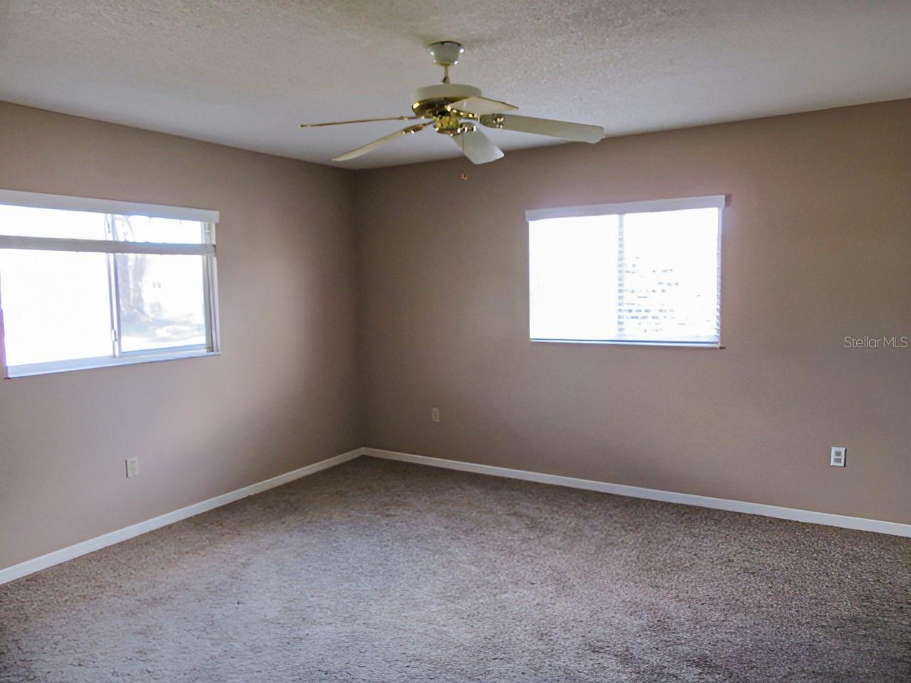 SPRUCE CREEK SOUTH 04 - Residential