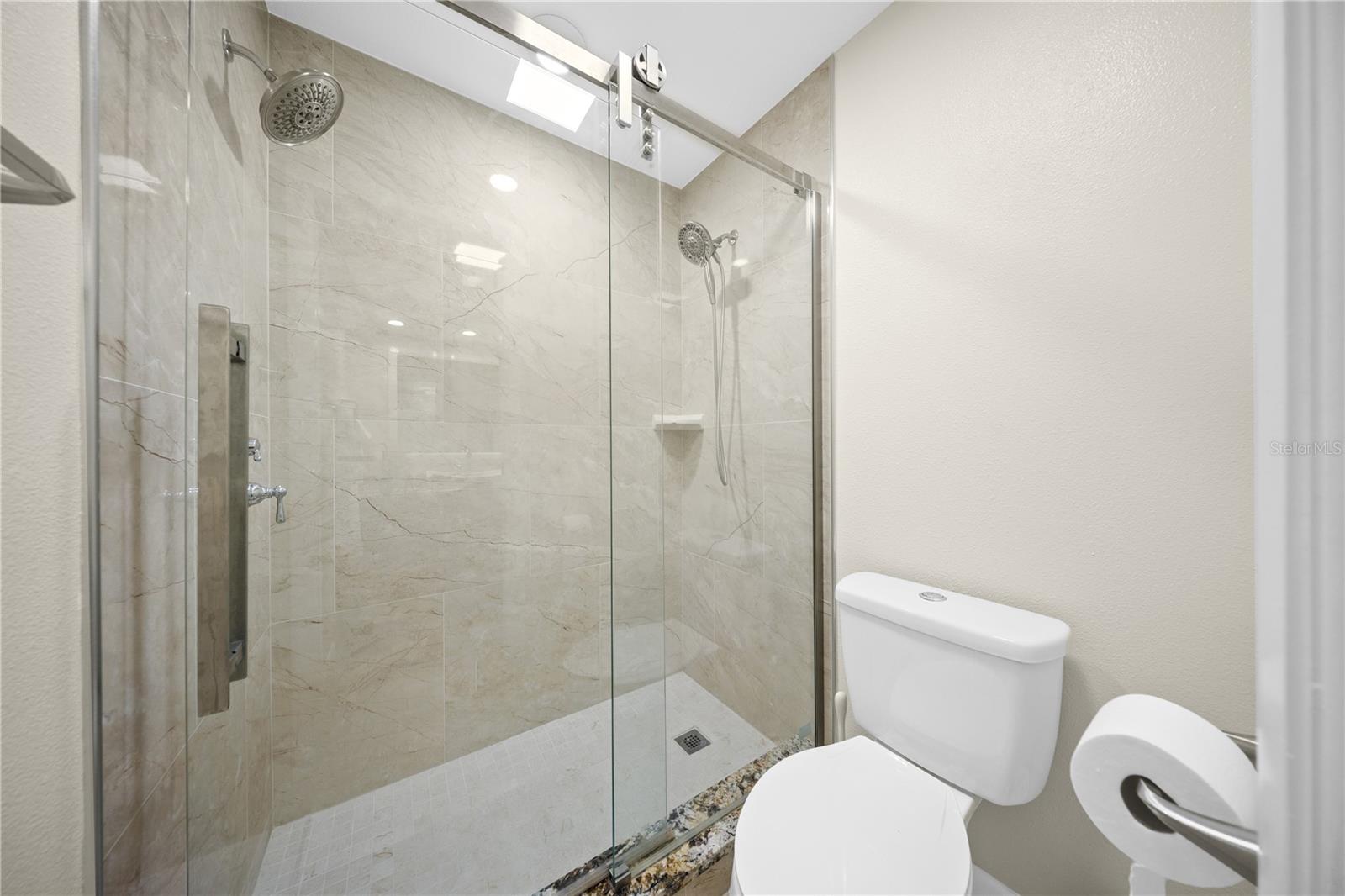 CARROLLWOOD VILLAGE SEC 01 UNIT 05 - Residential