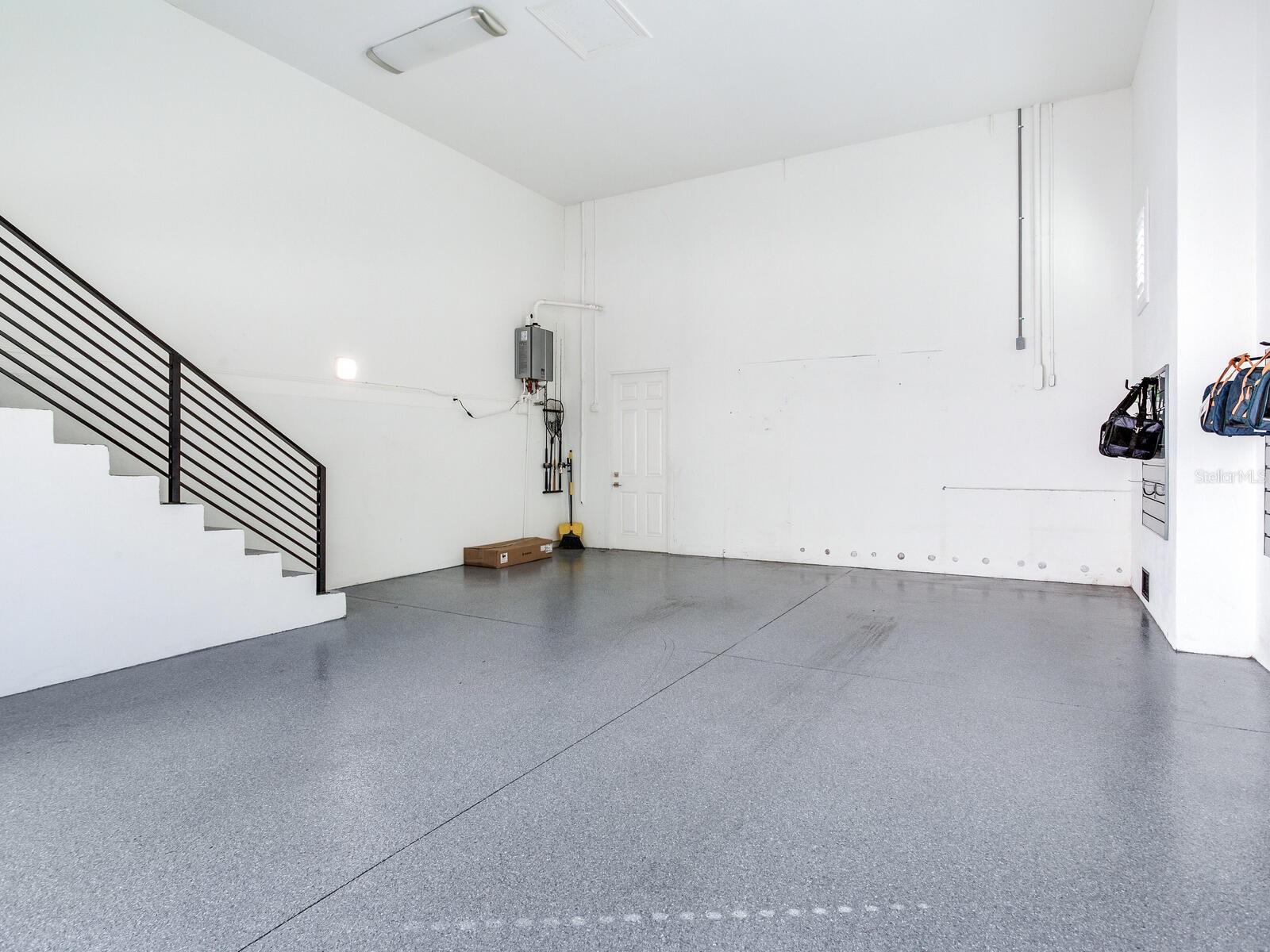 SUNSET PARK - Residential