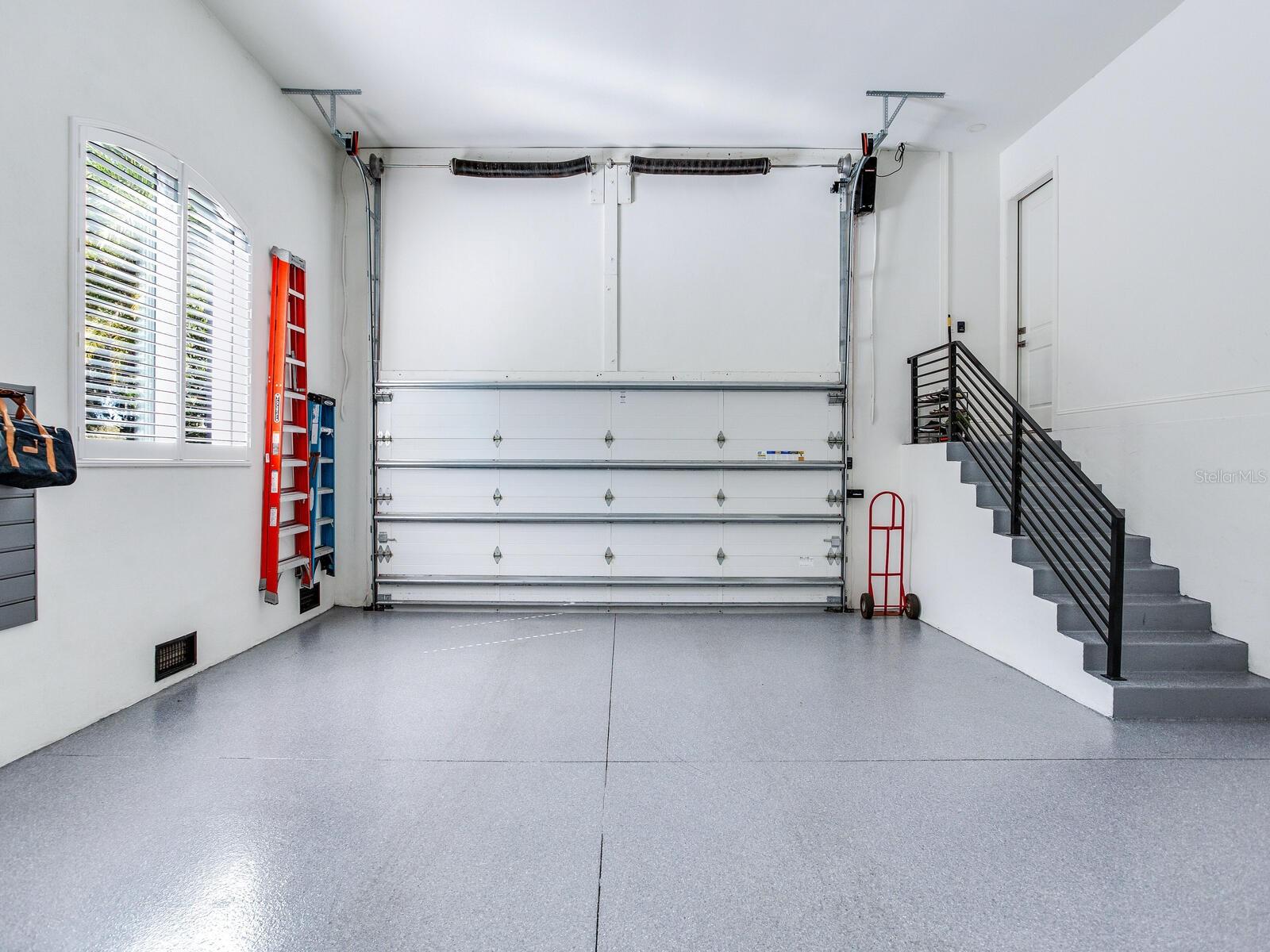 SUNSET PARK - Residential