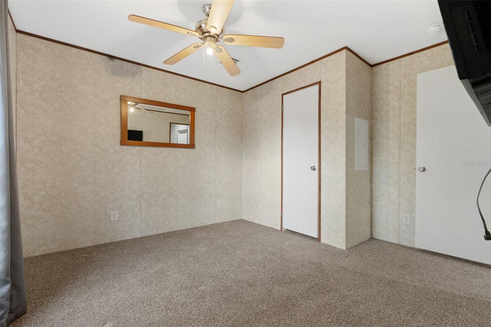 RAINBOW PARK - Residential