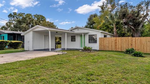 Photo of 1458 Powhatan Court, Lakeland, FL 33805 (MLS # TB8437568)