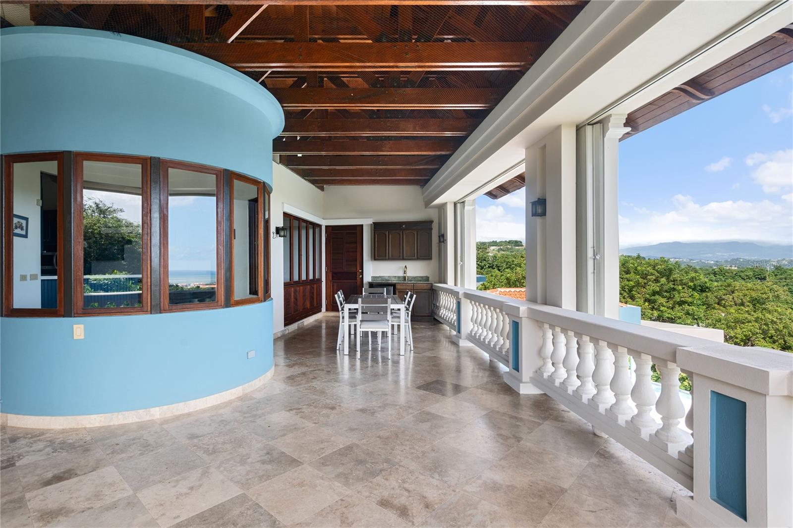 HARBOUR LIGHTS ESTATES - Residential