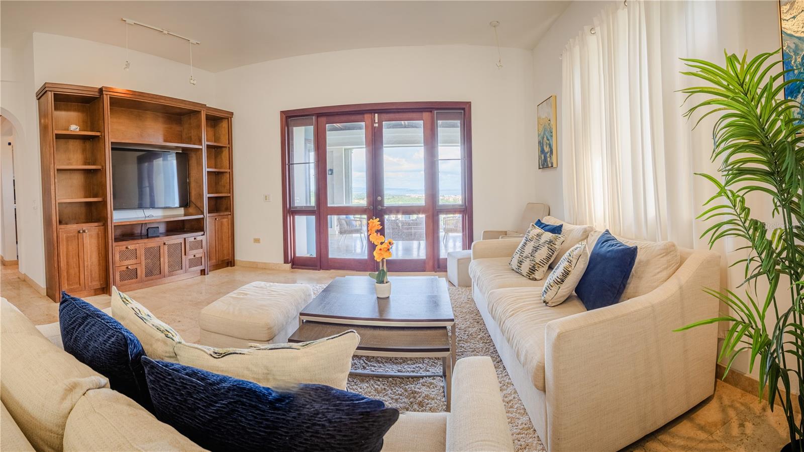 HARBOUR LIGHTS ESTATES - Residential