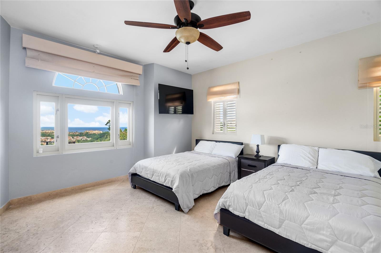 HARBOUR LIGHTS ESTATES - Residential