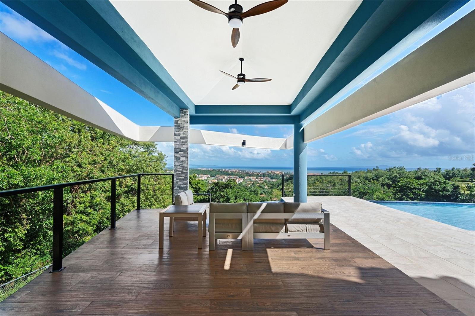 HARBOUR LIGHTS ESTATES - Residential