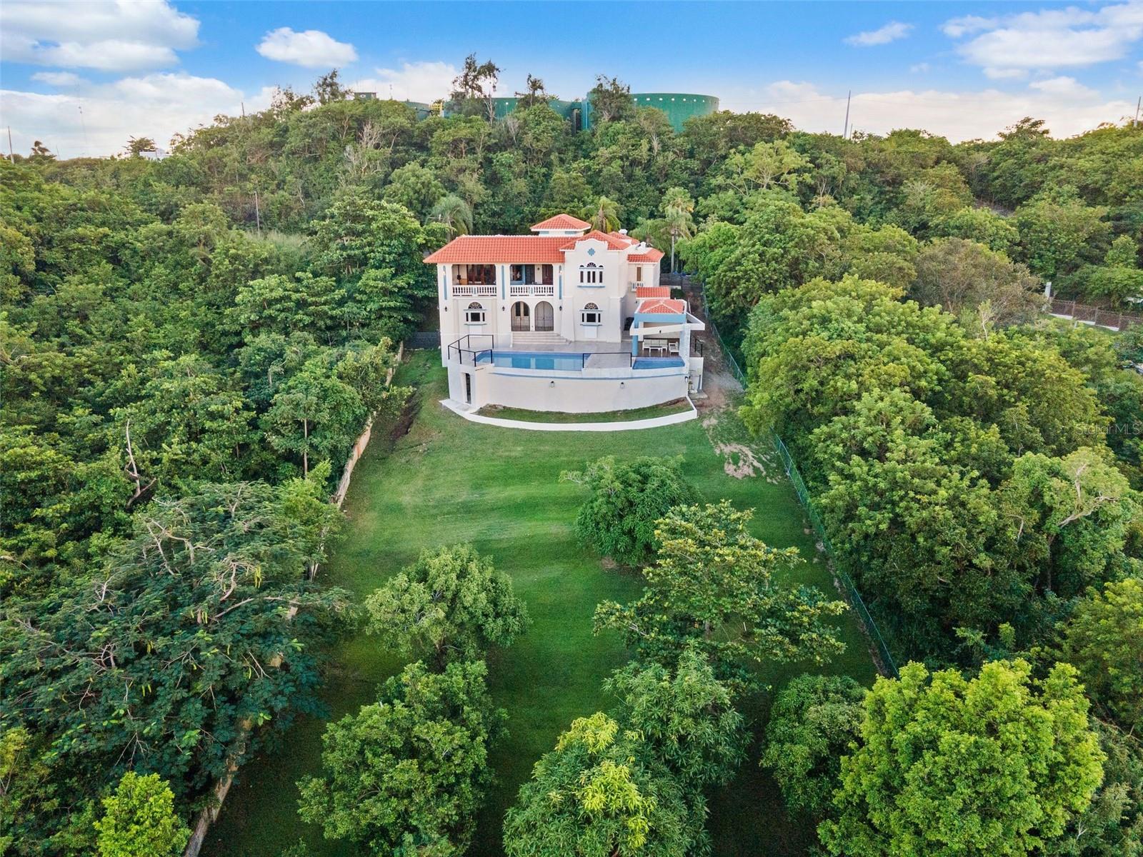 HARBOUR LIGHTS ESTATES - Residential