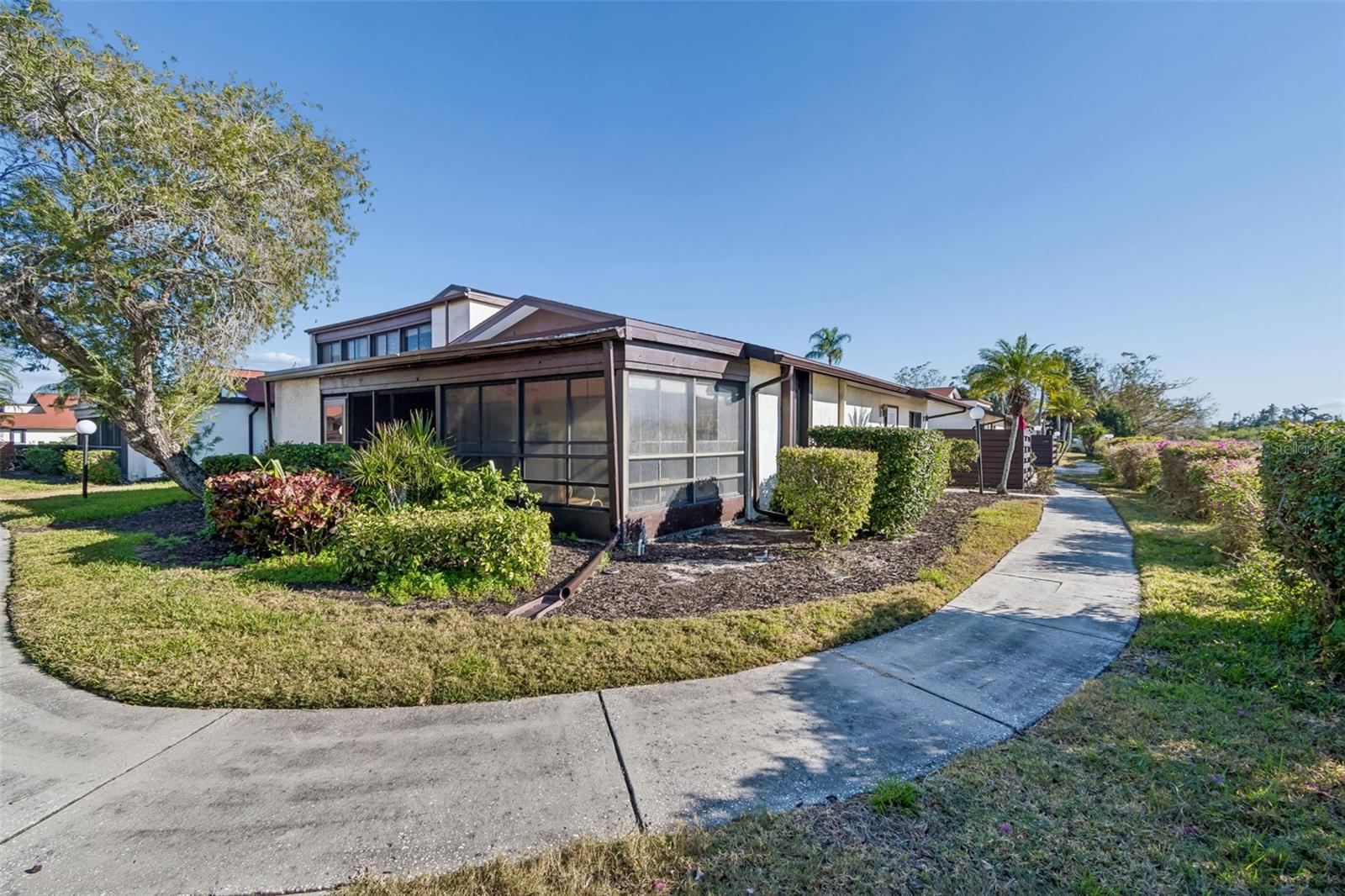 5400 34TH STREET W D16