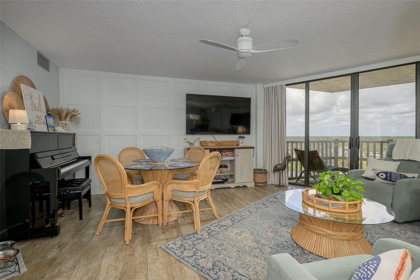 NAUTILUS CONDO - Residential