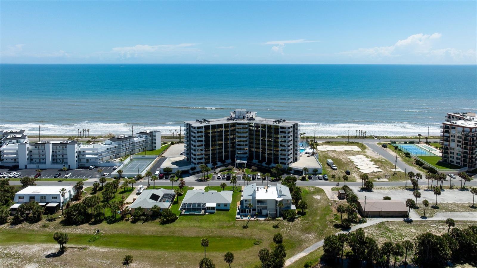 NAUTILUS CONDO - Residential