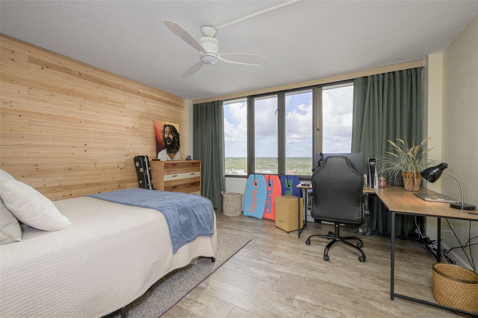 NAUTILUS CONDO - Residential