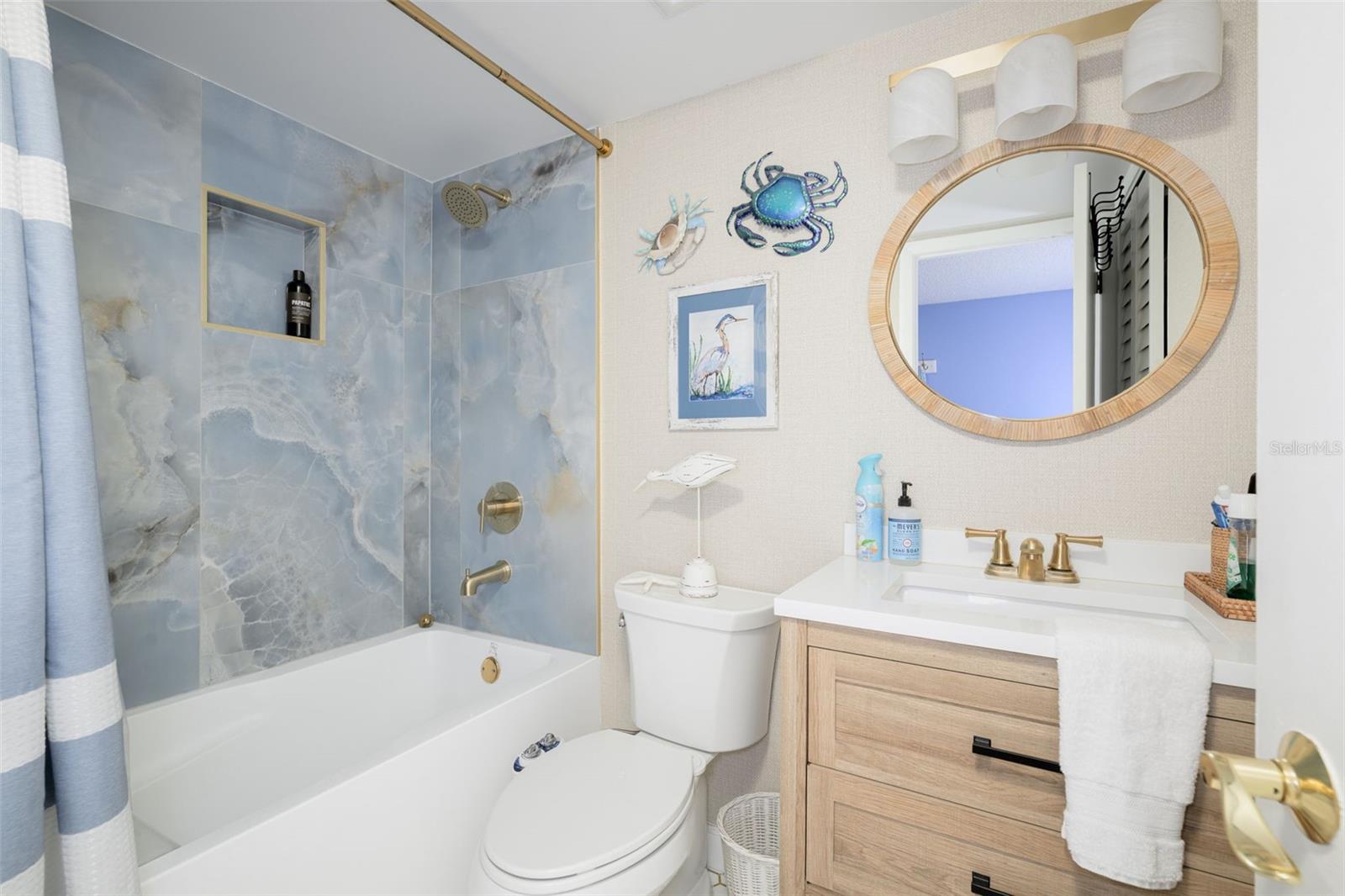 NAUTILUS CONDO - Residential