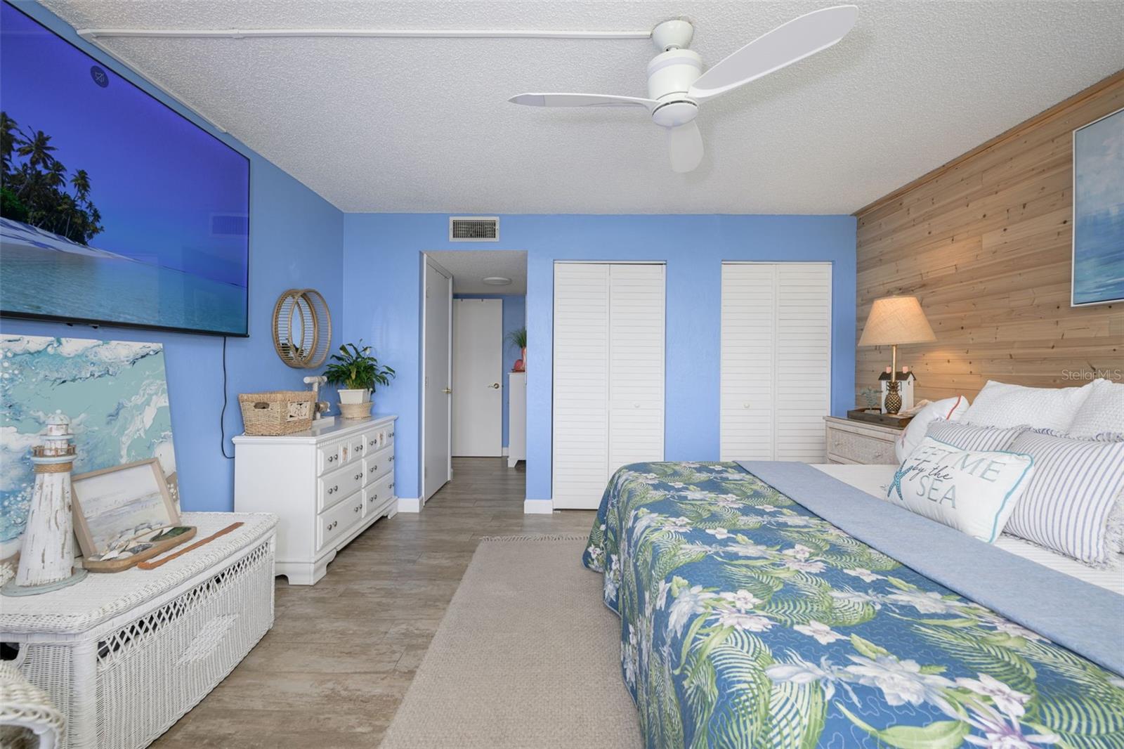 NAUTILUS CONDO - Residential