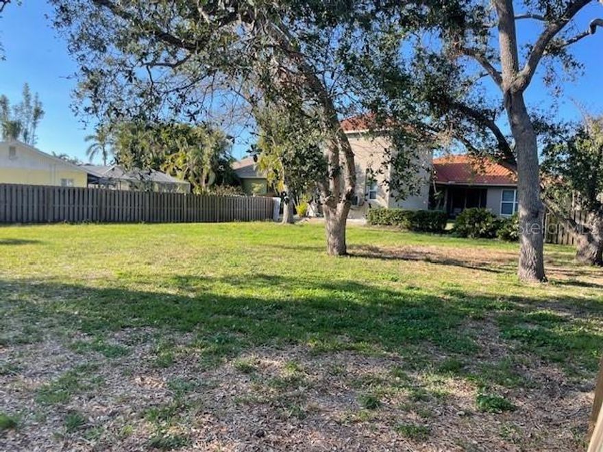 Prime location, unparalleled opportunity! Don't miss the chance to build your dream home on this rarely available corner lot in the highly sought-after Phillipi Crest neighborhood. Enjoy the freedom of NO HOA, NO CDD, and NO deed restrictions. The lot is fully cleared (just a few trees) and ready for construction, with essential utilities (water, sewer, and electricity) available. Located less than a mile from the prestigious Riverview High School, and just minutes from The Landings Shopping Center and the world-renowned Siesta Key. This is a prime location that you won't want to miss!