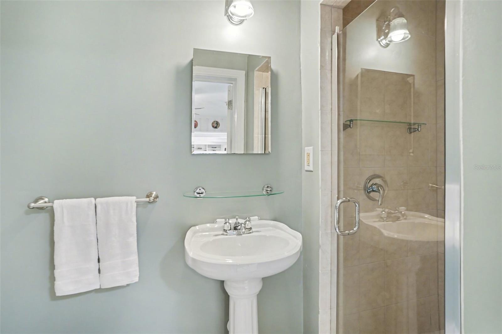 TAMPAS NORTH SIDE CNTRY CL - Residential