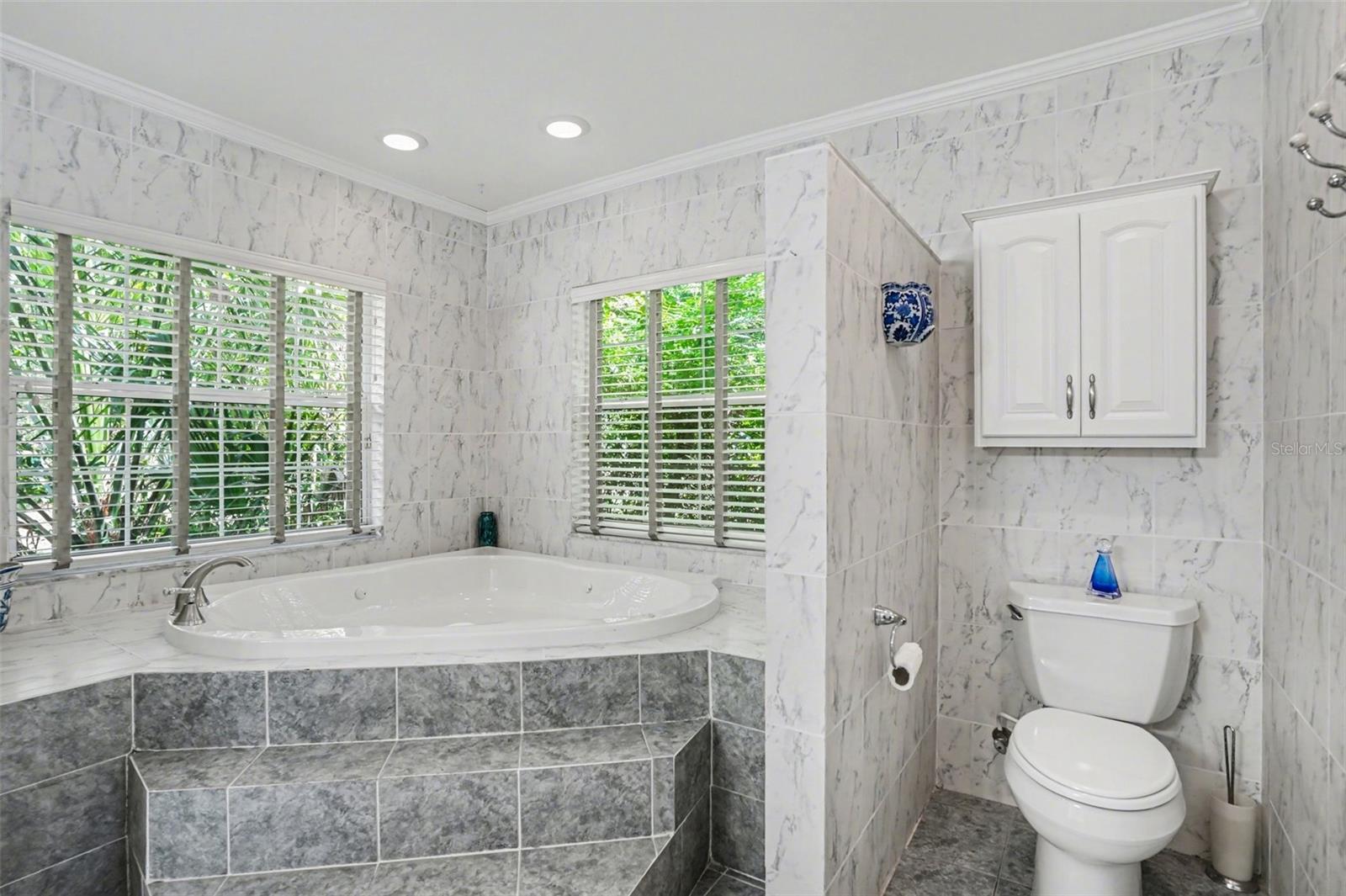 TAMPAS NORTH SIDE CNTRY CL - Residential