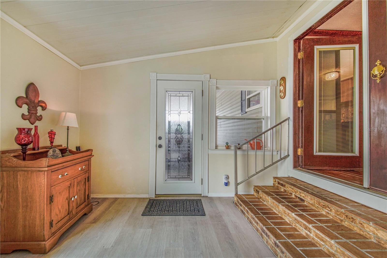 4171 ROLLING OAKS DRIVE