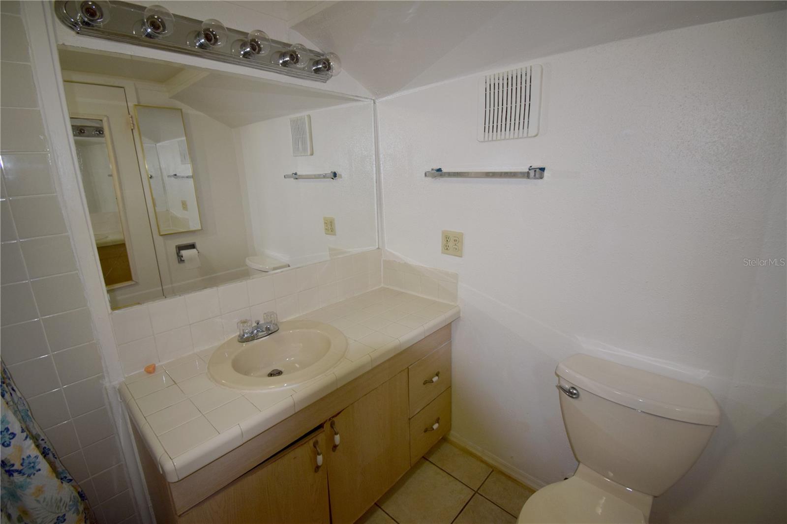 BONITA VILLAGE - Residential