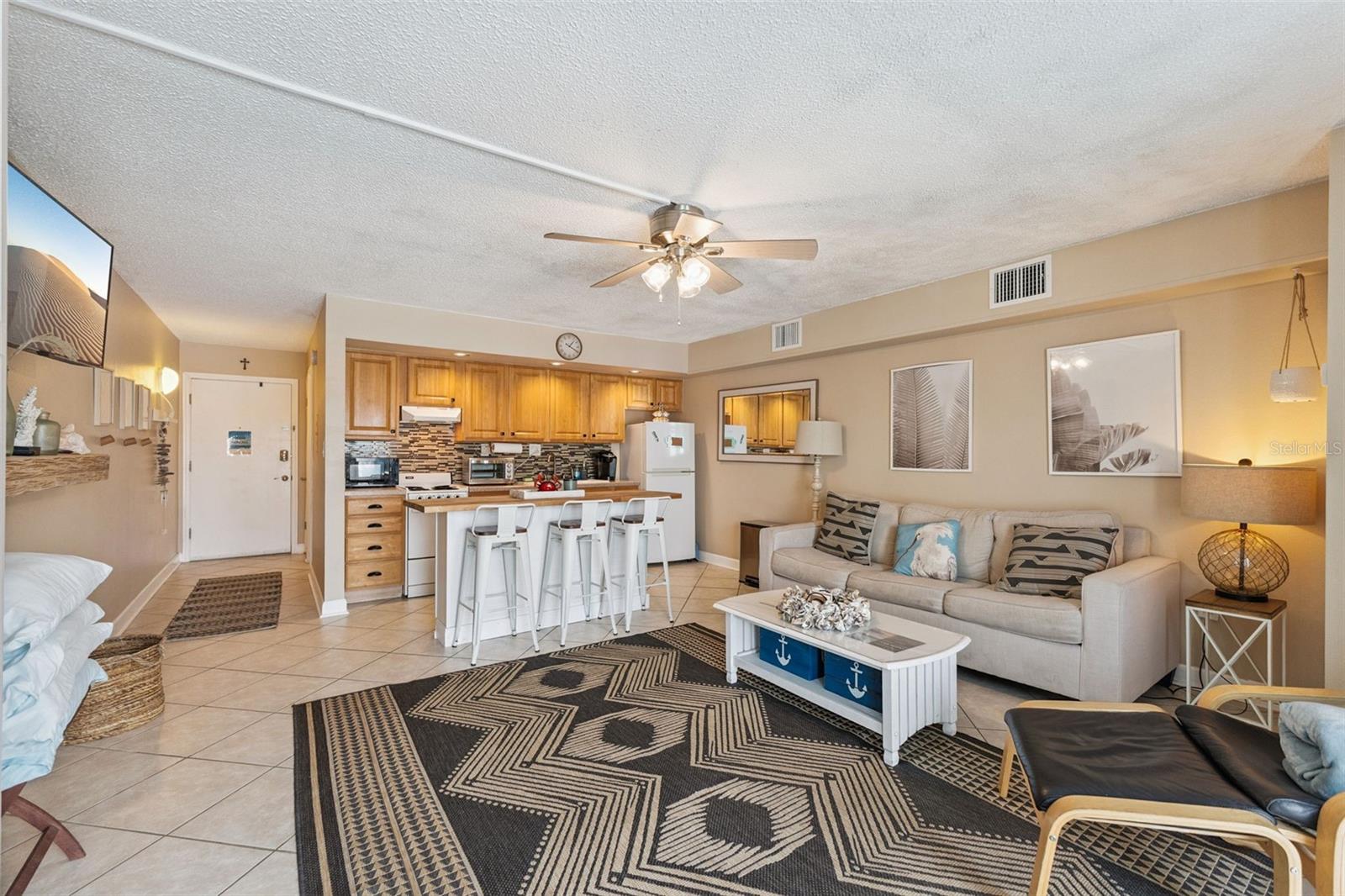 MARINERS COVE CONDO - Residential