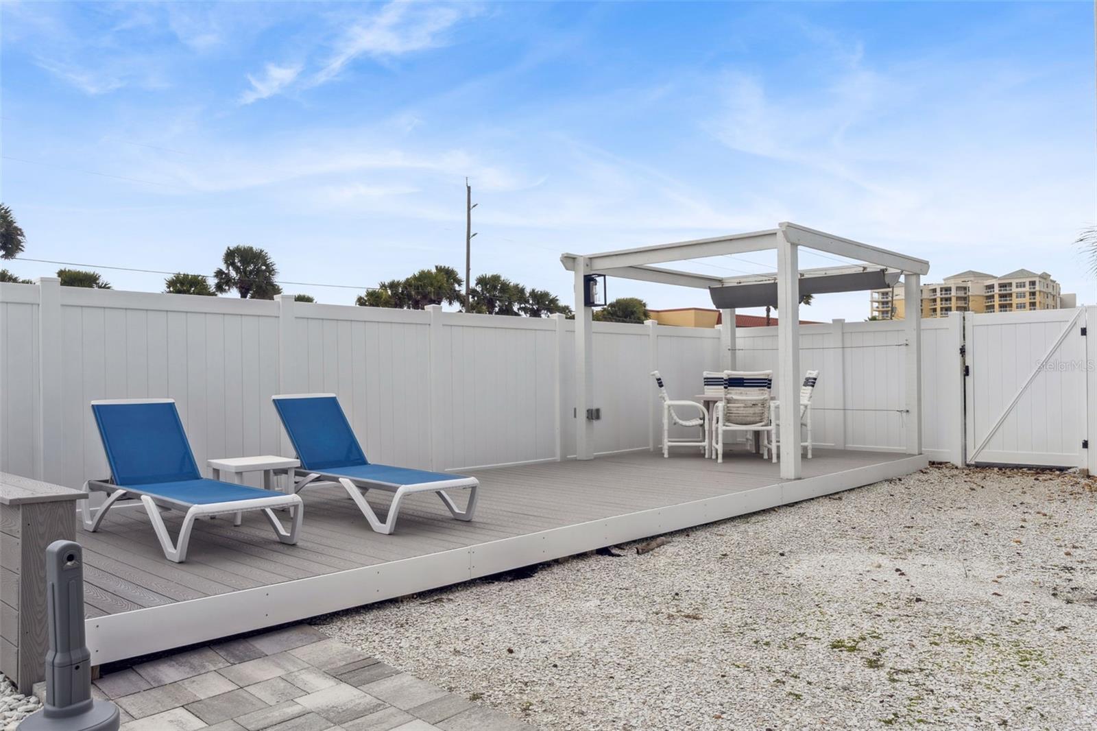 MARINERS COVE CONDO - Residential